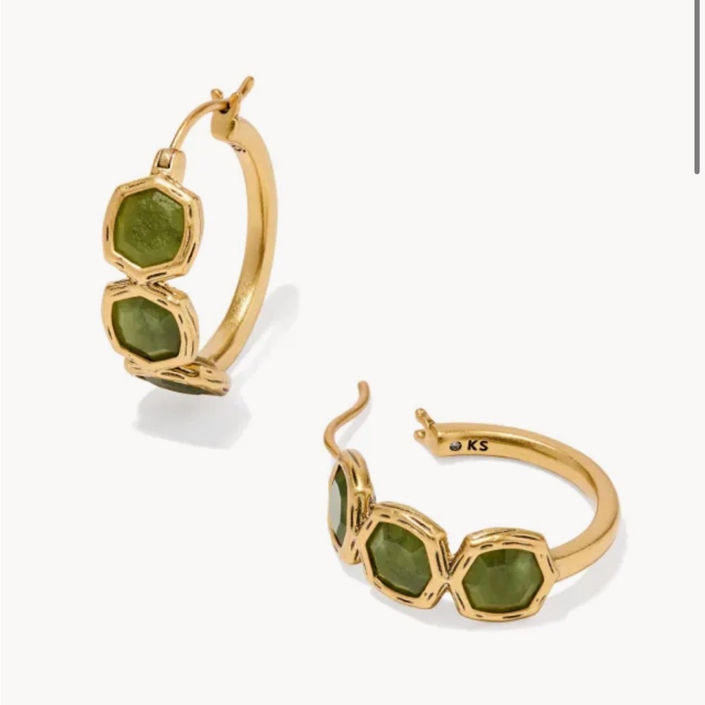 Kendra Scott earnings